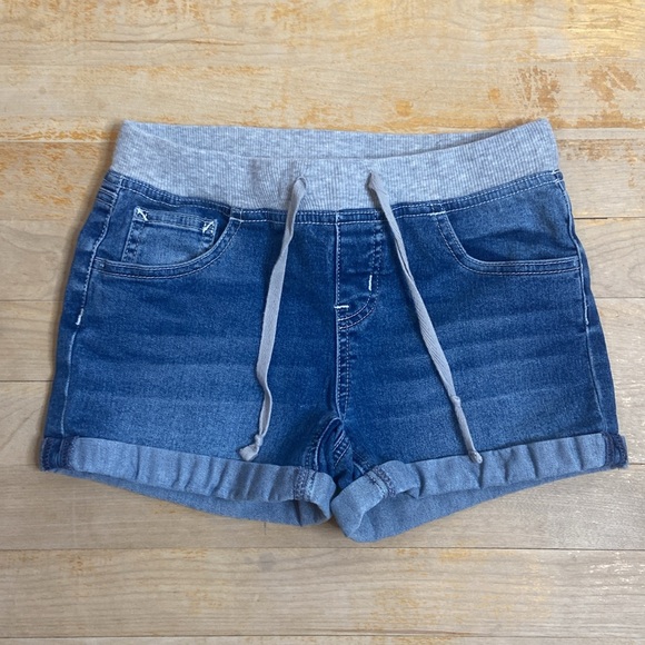 🌺 JUSTICE Rolled Cuff Pull On Denim Shorts - Picture 2 of 7